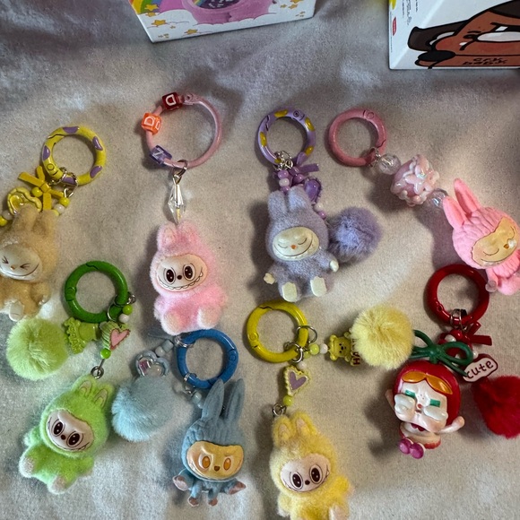 Unbranded Accessories - Labubu mini bag charm keychains